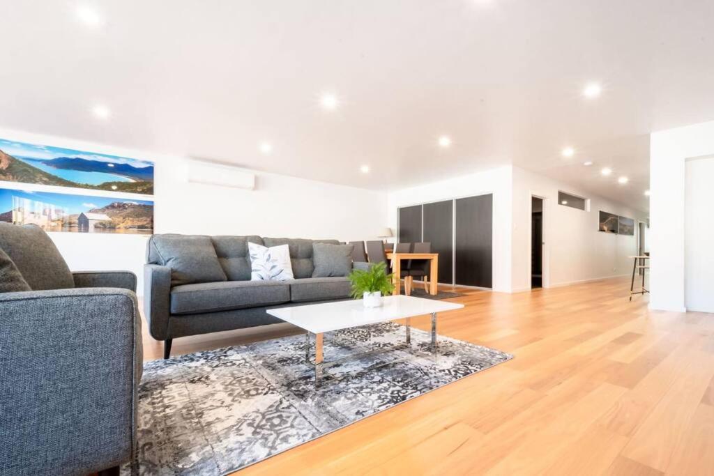 Central Modern 2 Bedroom With Wifi Launceston Exterior foto